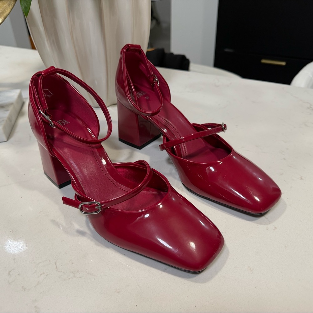 Zara Burgundy Glossy Heels Size 39 (New)